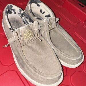 Size 8, Hey Dude Wally Stretch Beige Slip-On